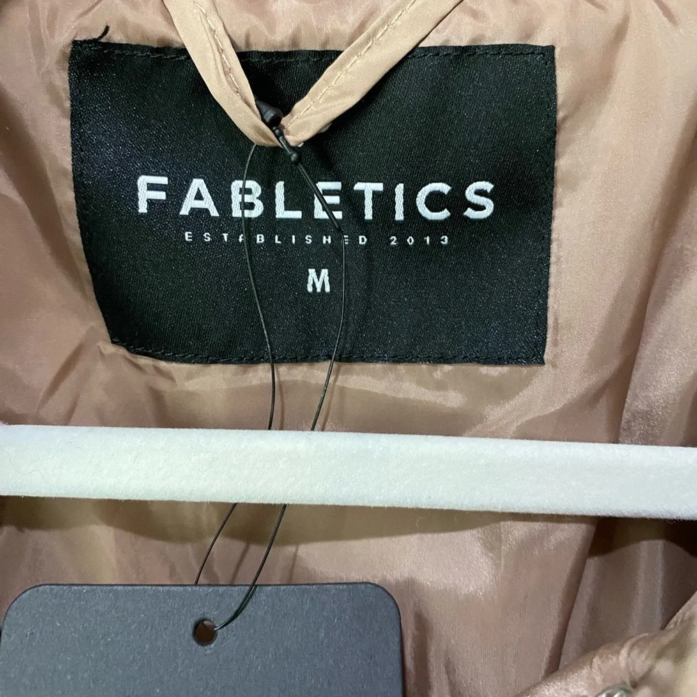 NWT Fabletics Tan Sherpa Jacket - Picture 5 of 7